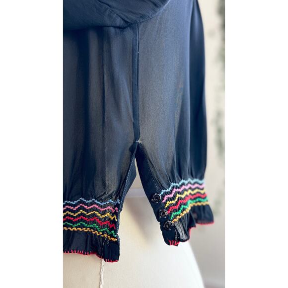 Vintage 1940s Peasant Top 40s Hungarian Floral Embroidered Black Folk Blouse - Picture 10 of 11